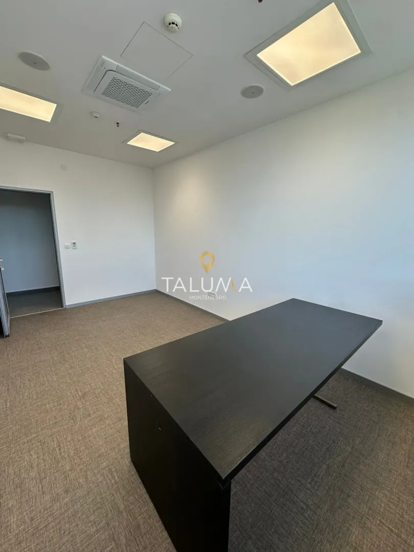 Rent, office space, 130m², Donja Gorica, Podgorica