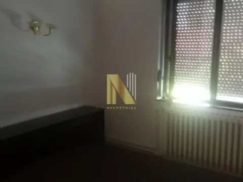 Prodaja, kuća, 366m², Sajmište, Novi Sad - image 21