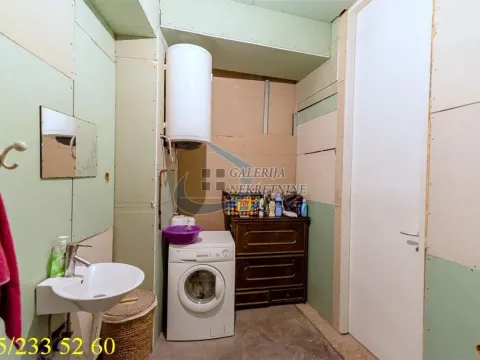 Sale, two bedroom apartment, 72m², Kalenić Pijaca, Vračar Sve Podlokacije - image 18