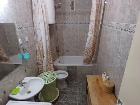 Izdavanje, dvosoban stan, 90m², Preko Morače, Podgorica - image 10