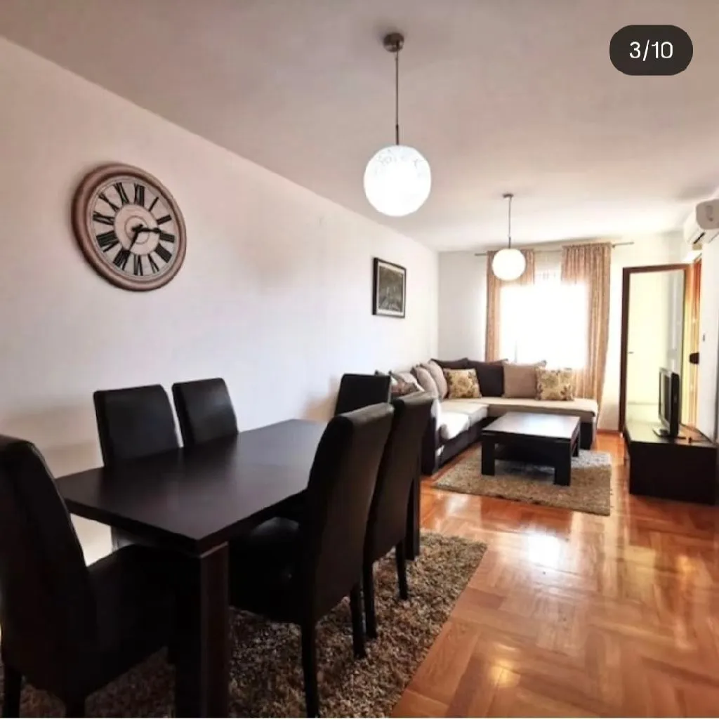 Izdavanje, jednosoban stan, 50m², Stari Aerodrom, Podgorica