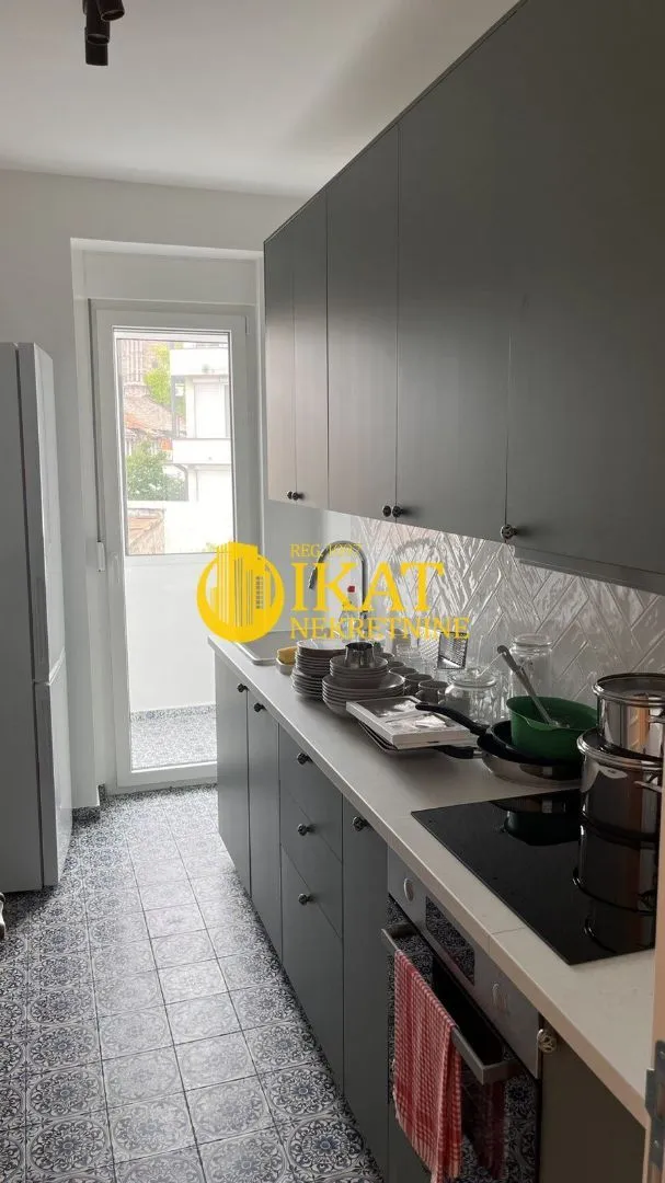 Izdavanje, jednosoban stan, 59m², Stari Grad, Beograd