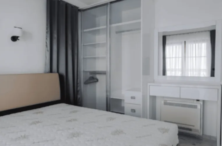 Izdavanje, kuća, 300m², Blizikuće, Budva