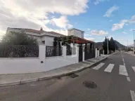 Prodaja, kuća, 180m², Podgorica, Crna Gora - image 1