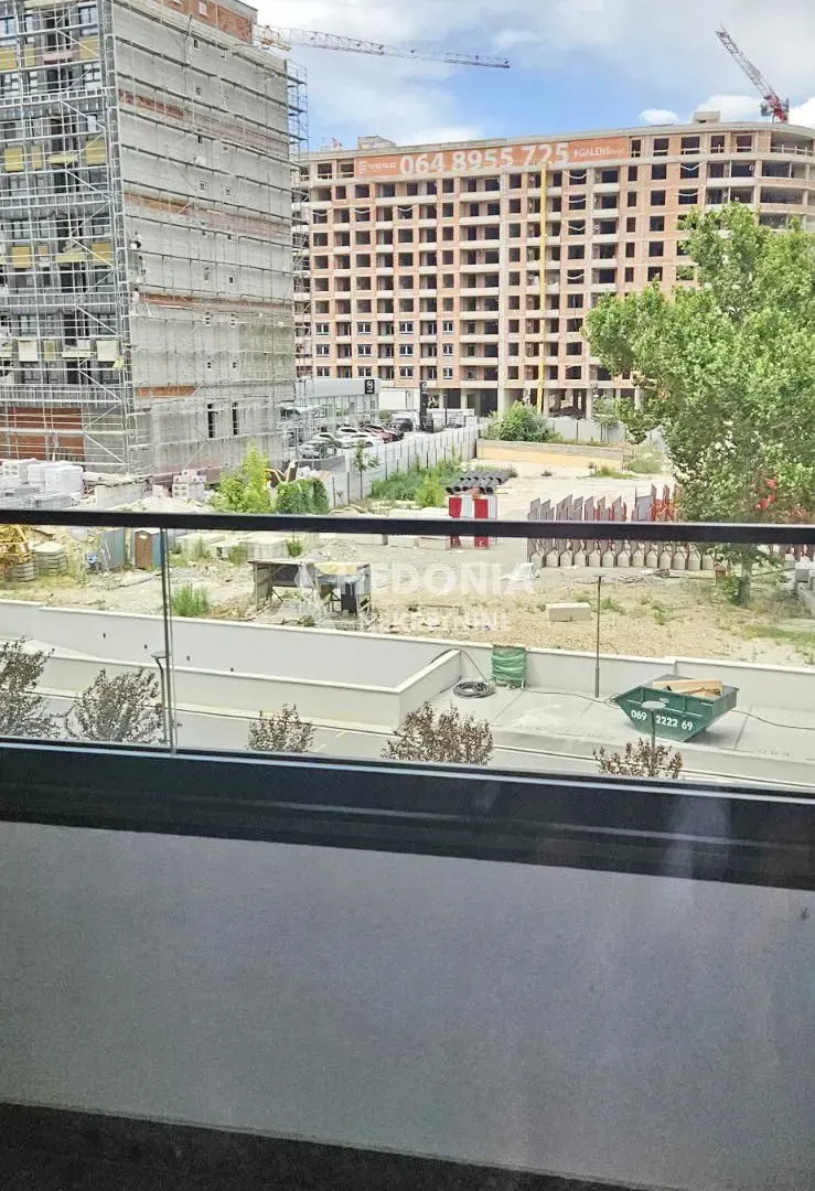 Izdavanje, trosoban stan, 77m², Novi Beograd Blok 65, Novi Beograd Sve Podlokacije