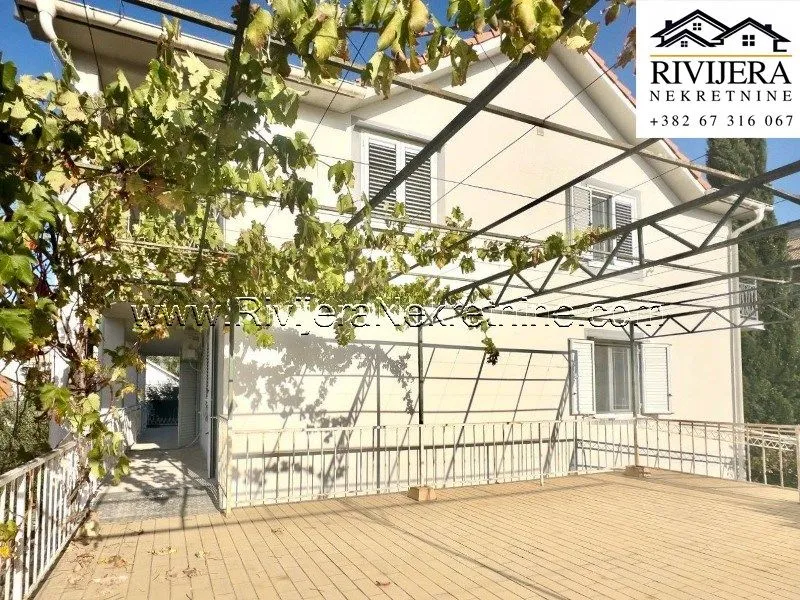 Prodaja, kuća, 370m², Kalimanj, Tivat