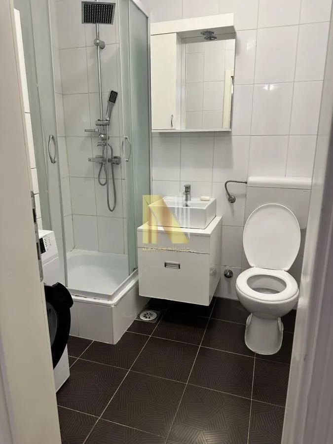 Prodaja, dvosoban stan, 43m², Sajmište, Novi Sad