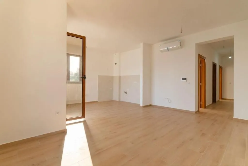 Prodaja, dvosoban stan, 73m², Budva, Crna Gora