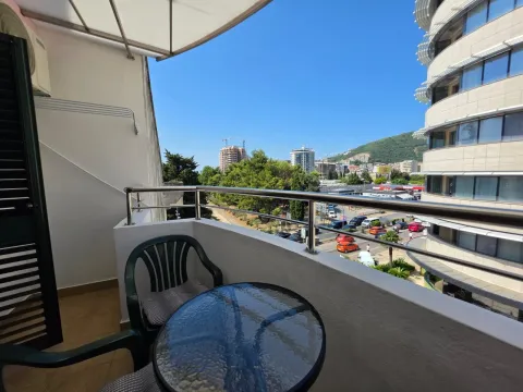 Sale, one bedroom apartment, 44m², Budva, Crna Gora - image 10