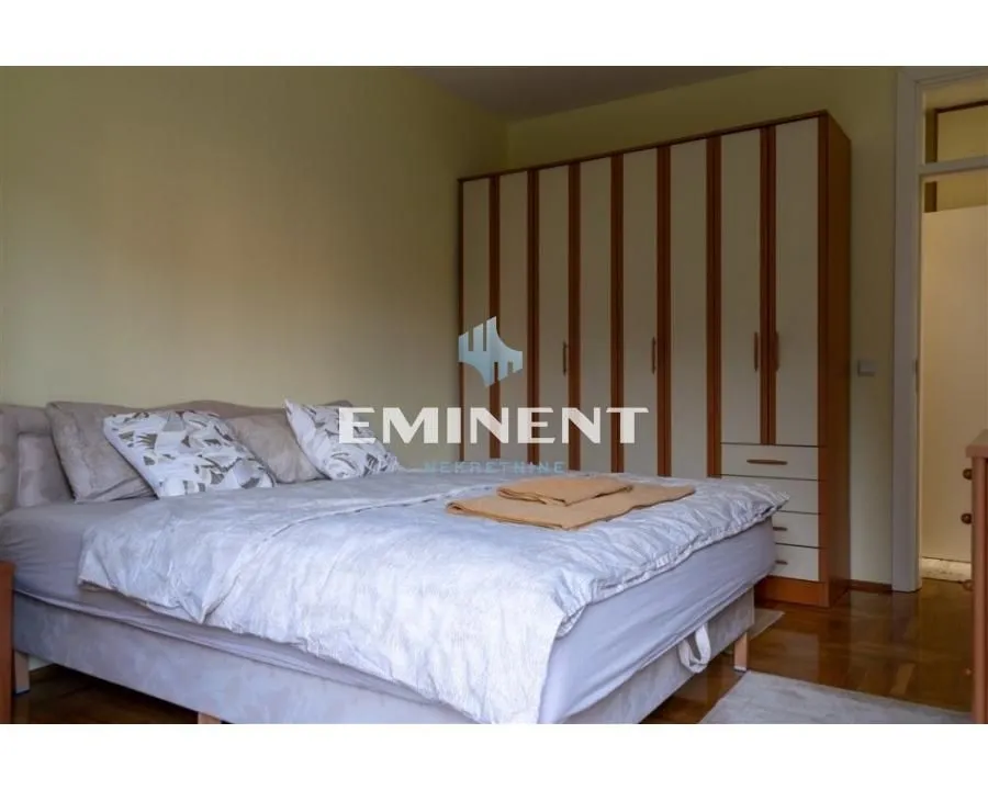 Rent, two bedroom apartment, 52m², Savski Venac, Beograd