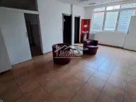 Izdavanje, poslovni prostor, 159m², Borča 1, Borča Sve Podlokacije - image 1