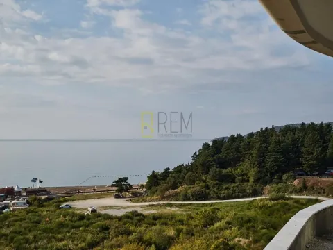 Sale, one bedroom apartment, 45m², Bečići, Budva - image 5