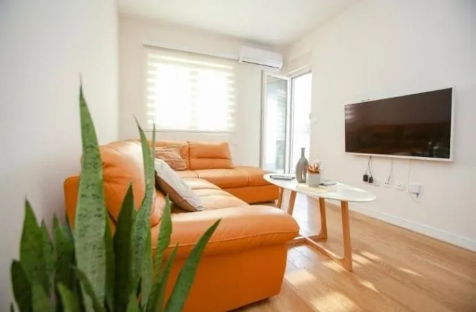 Izdavanje, jednosoban stan, 44m², Bar, Crna Gora