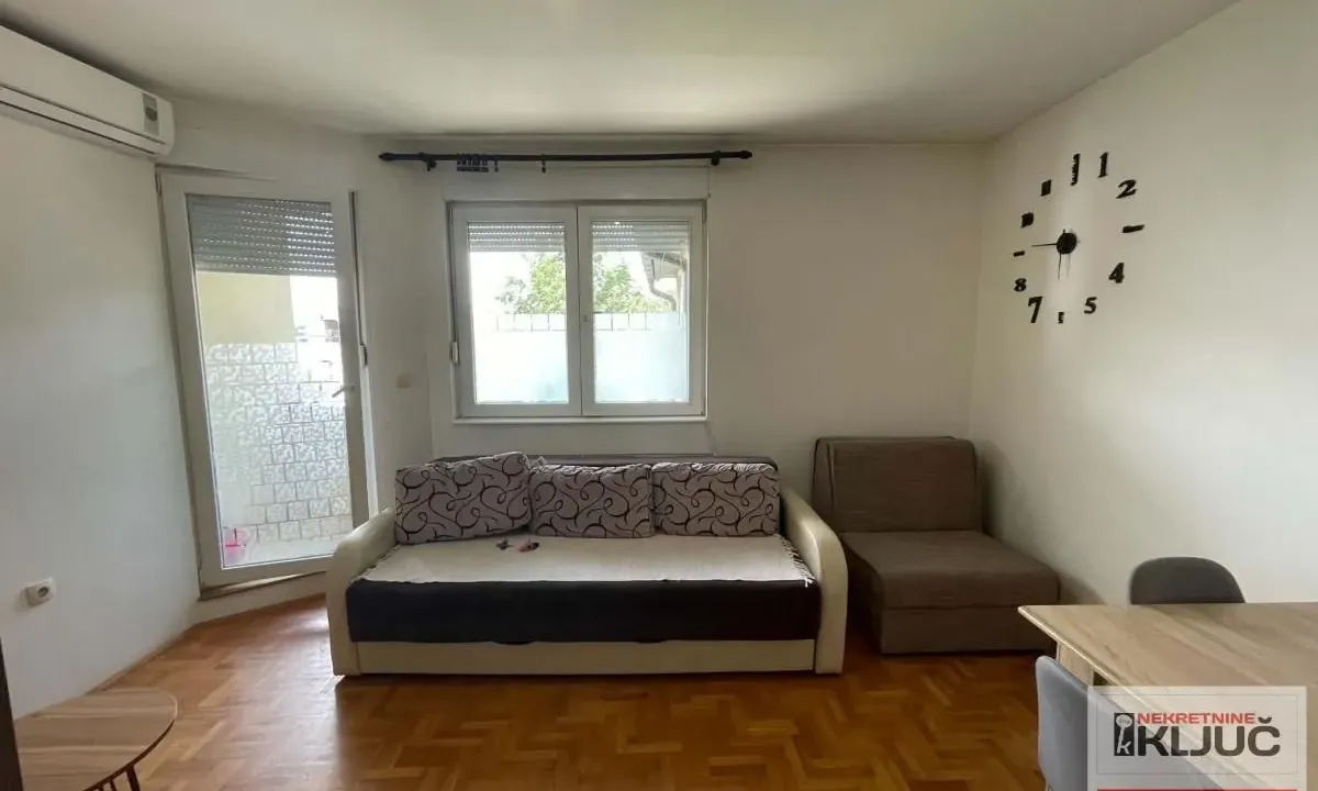 Rent, studio apartment, 27m², Grbavica, Novi Sad Sve Podlokacije