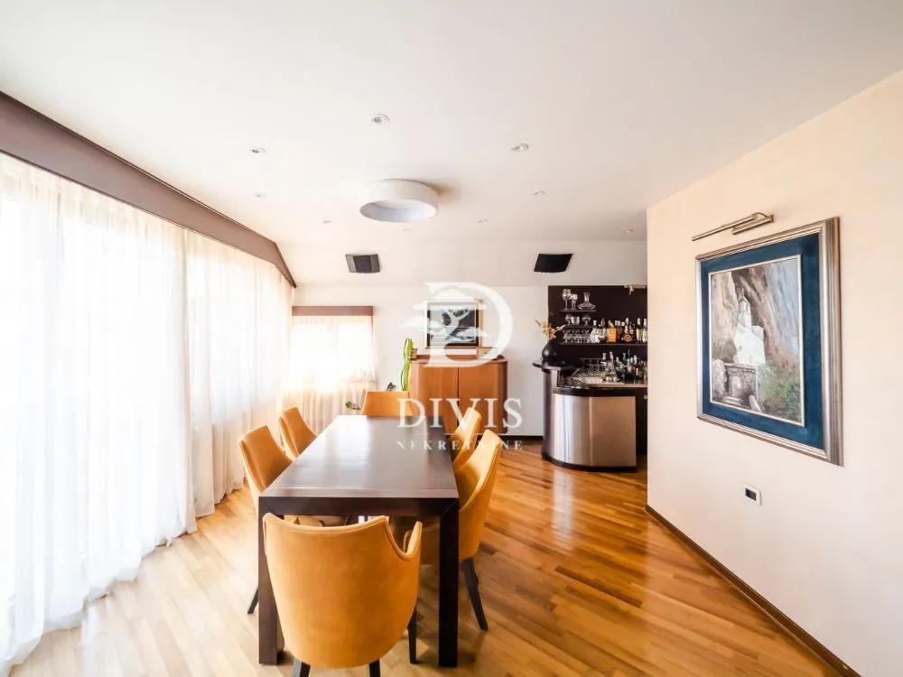Sale, four bedroom apartment, 97m², Kalenić Pijaca, Vračar Sve Podlokacije