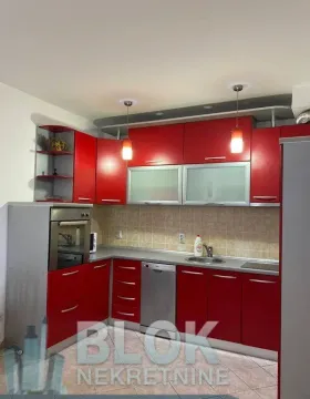 Izdavanje, dvosoban stan, 63m², Pobrežje, Podgorica - image 4