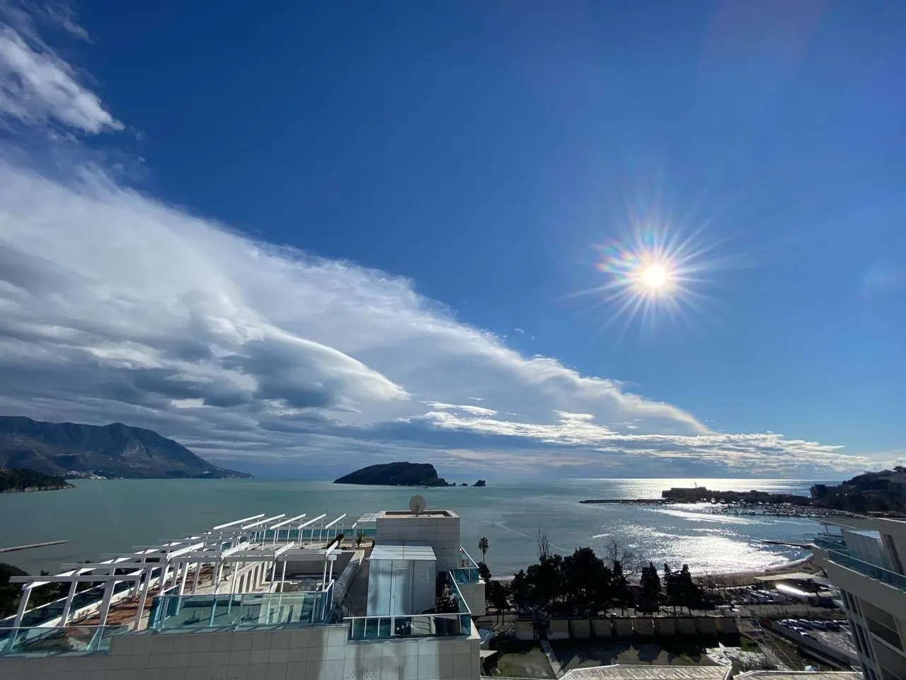 Prodaja, dvosoban stan, 77m², Tre Canne, Budva