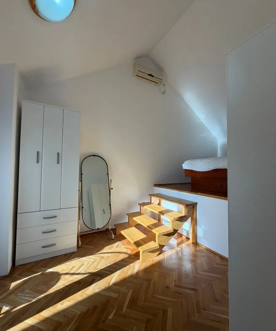 Rent, apartment, 285m², Gorica C, Podgorica
