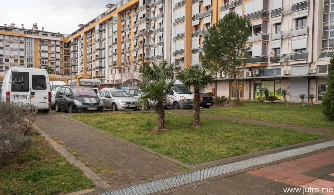 Prodaja, dvosoban stan, 68m², Preko Morače, Podgorica