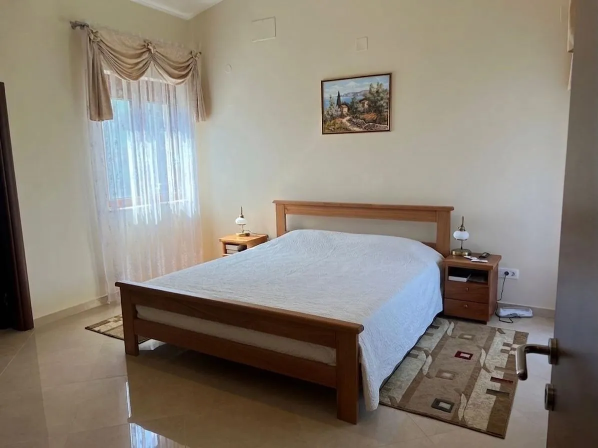 Sale, house, 270m², Centar, Bar