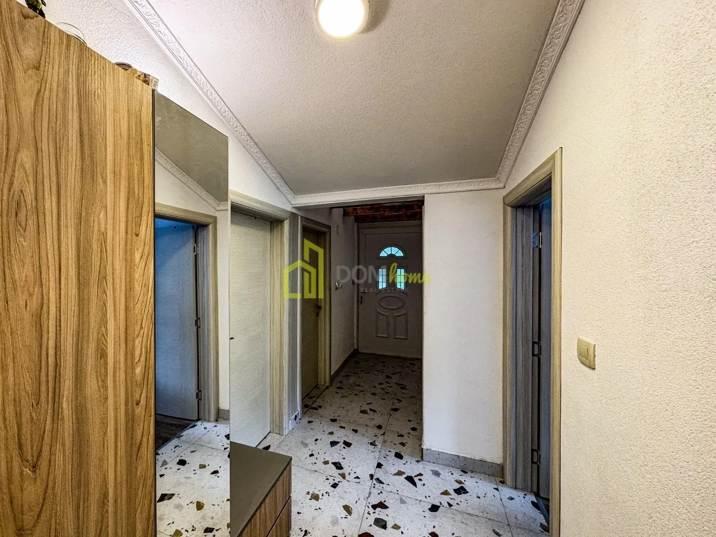 Prodaja, kuća, 273m², Doljani, Podgorica