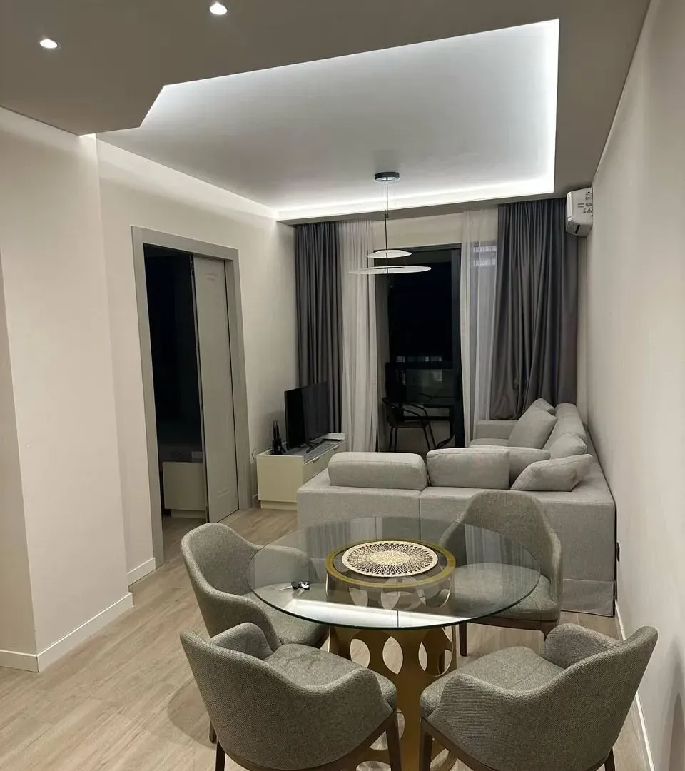 Rent, one bedroom apartment, 52m², Bečići, Budva