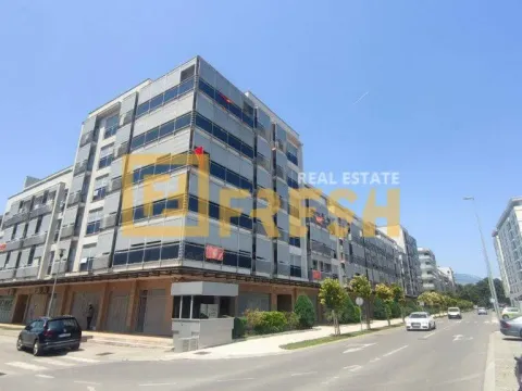 Rent, office space, 84m², Tološi, Podgorica