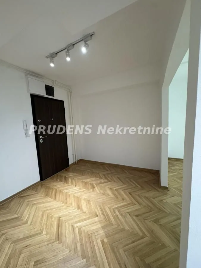 Prodaja, jednosoban stan, 48m², Savski Venac, Beograd