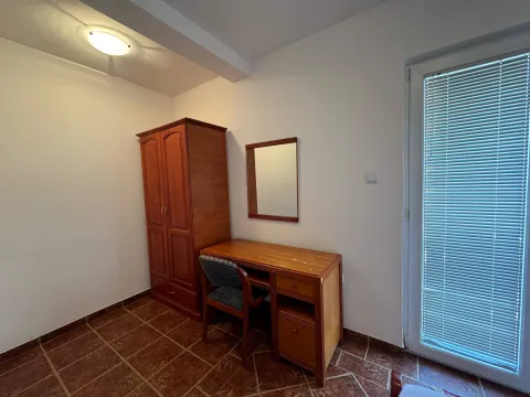 Rent, two bedroom apartment, 50m², Pržno, Budva - image 5