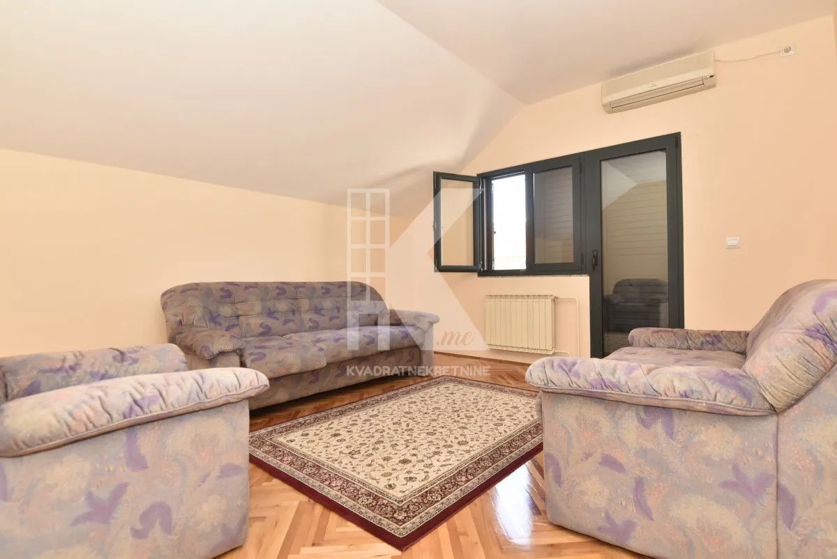 Rent, house, 200m², Stari Aerodrom, Podgorica