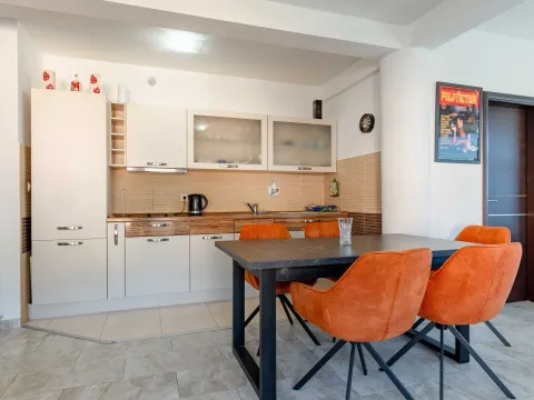 Sale, one bedroom apartment, 71m², Bečići, Budva - image 4