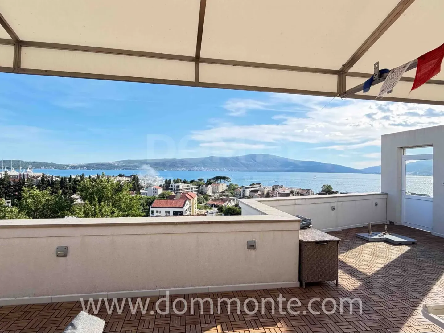 Rent, two bedroom apartment, 100m², Gornja Lastva, Tivat
