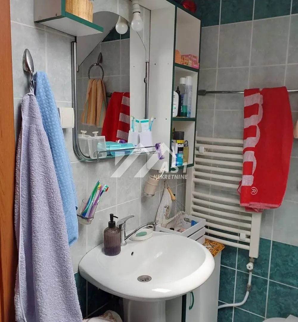 Sale, three bedroom apartment, 72m², Detelinara, Novi Sad Sve Podlokacije