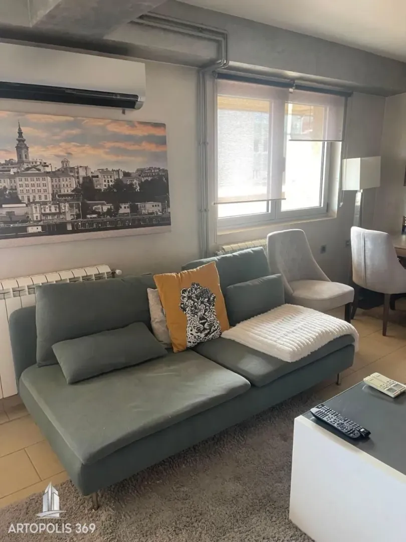 Rent, apartment, 130m², Stari Grad, Beograd
