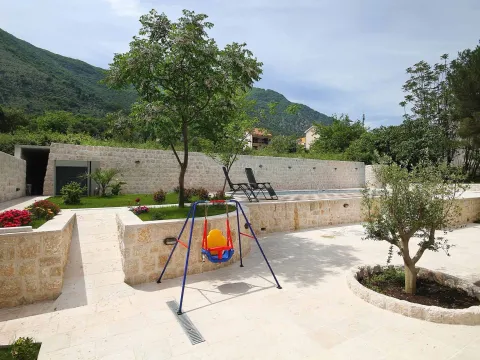 Sale, house, 497m², Prčanj, Kotor - image 31