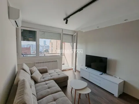 Rent, one bedroom apartment, 40m², Obilićev Venac, Beograd