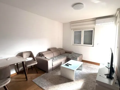 Prodaja, jednosoban stan, 45m², New City, Podgorica - image 3