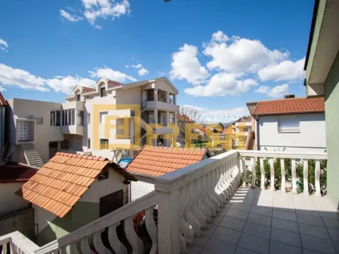 Izdavanje, jednosoban stan, 45m², Zlatica, Podgorica - image 11