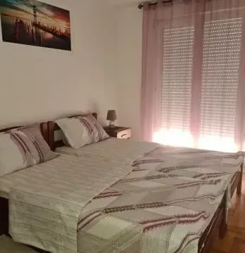Izdavanje, dvosoban stan, 75m², City Kvart, Podgorica - image 9