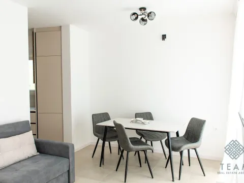 Izdavanje, jednosoban stan, 60m², Radanovići, Kotor - image 6