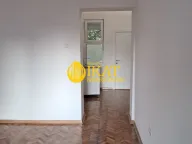 Izdavanje, poslovni prostor, 30m², Savski Trg, Beograd - image 1