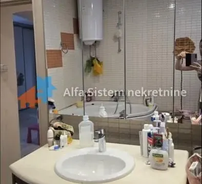 Izdavanje, trosoban stan, 70m², Kalenić Pijaca, Vračar Sve Podlokacije - image 10