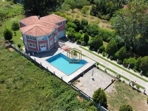 Prodaja, kuća, 340m², Jastreb, Danilovgrad - image 2