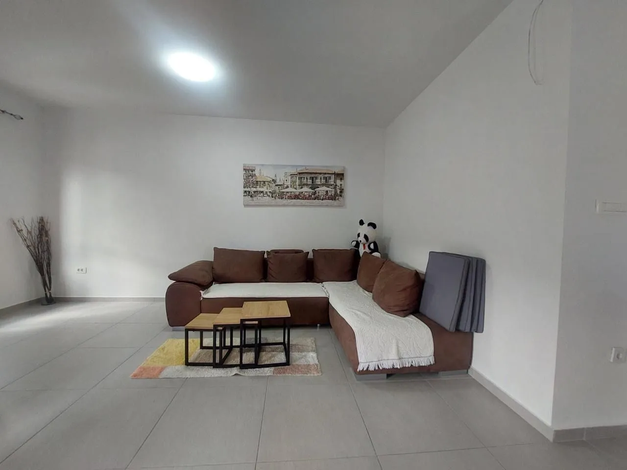 Izdavanje, dvosoban stan, 85m², Dobrota, Kotor