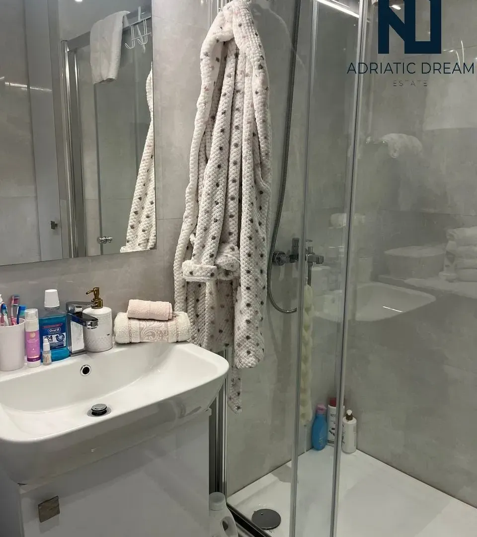 Prodaja, jednosoban stan, 47m², Centar, Budva