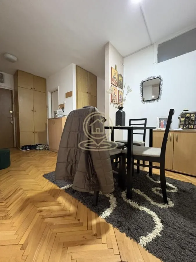 Prodaja, trosoban stan, 81m², Trošarina, Niš