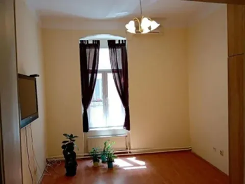 Izdavanje, poslovni prostor, 90m², Cvetni Trg, Vračar Sve Podlokacije - image 2