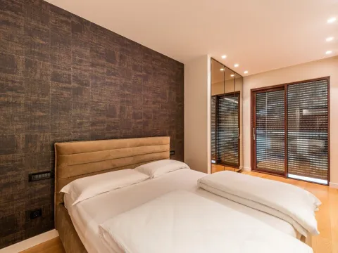 Sale, two bedroom apartment, 107m², Centar, Budva - image 11