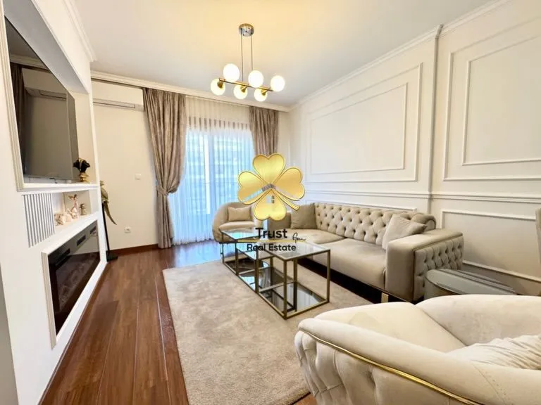 Izdavanje, jednosoban stan, 55m², Master Kvart, Podgorica