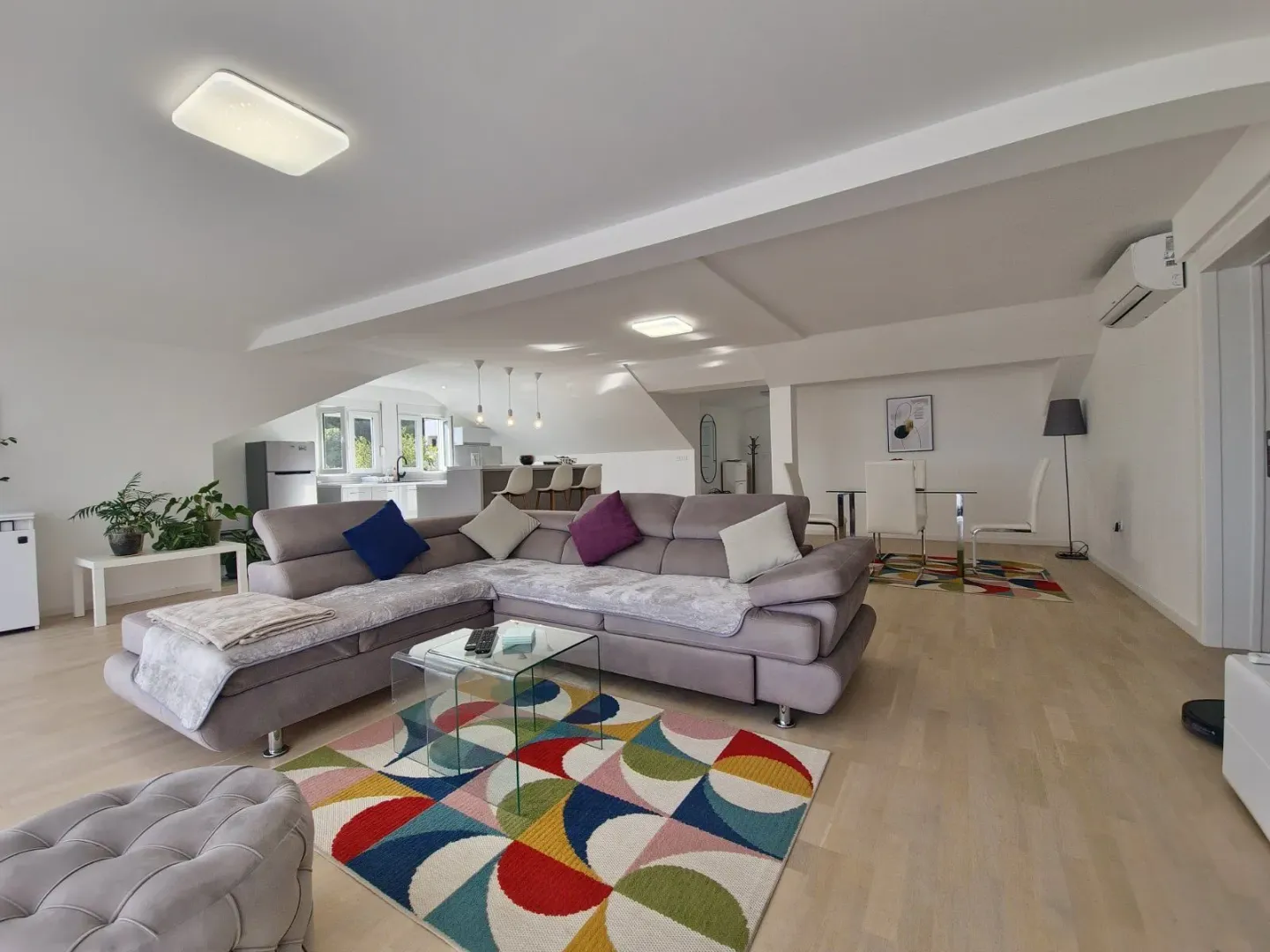 Rent, two bedroom apartment, 70m², Seoce, Budva